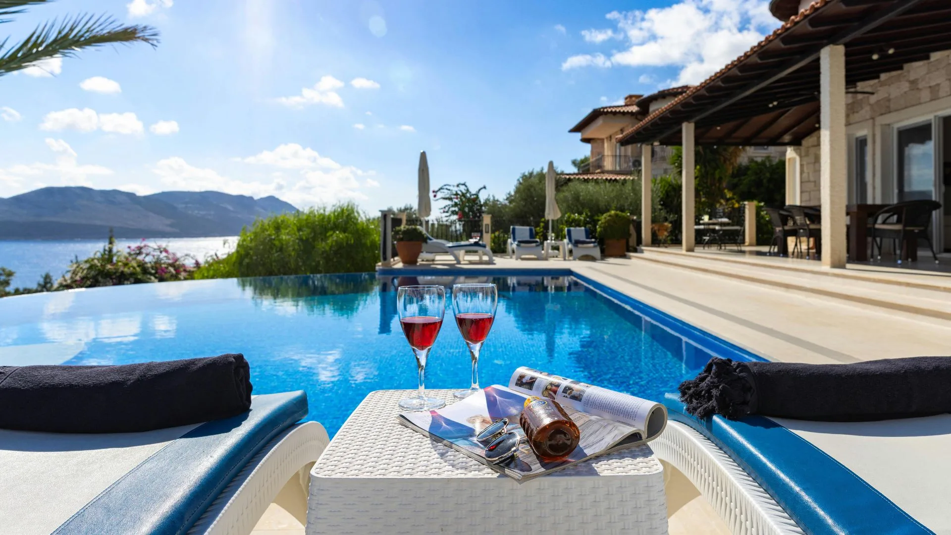 The Best Beachfront Villa Rentals in Mykonos