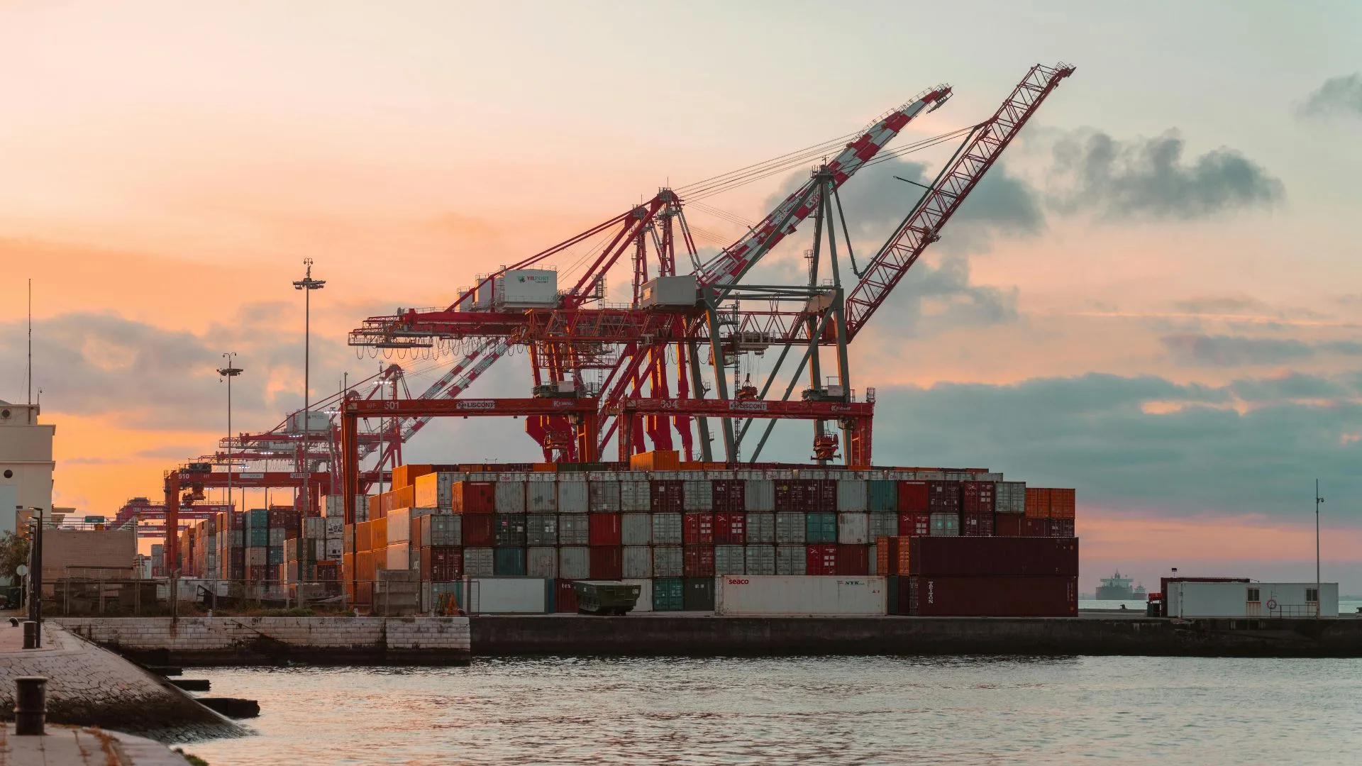 How Mid-Size Freight Operators Are Closing the Tech Gap with Larger Carriers