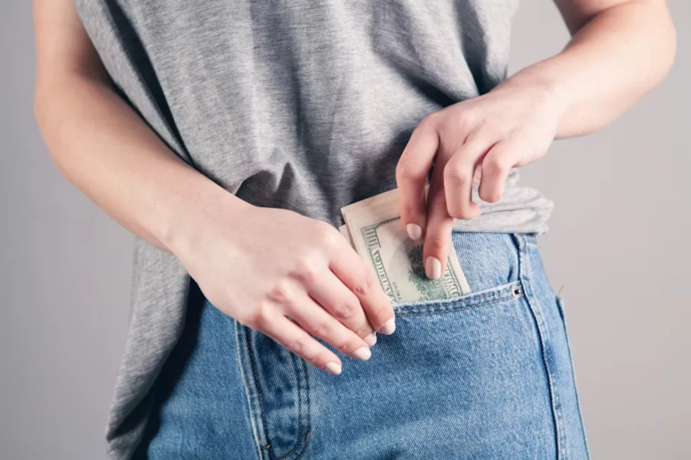Loan Options Travelers Consider During Unexpected Emergencies