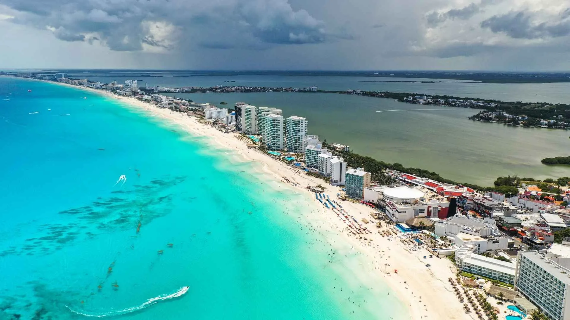 Getting Around Cancún Without Renting a Car