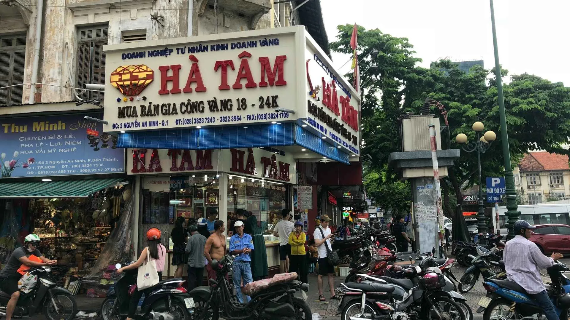 Where to Stay in Saigon for Food