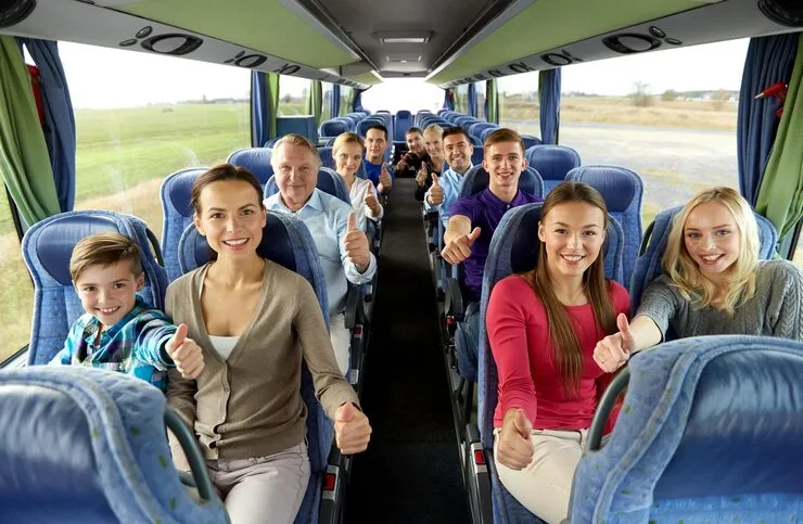 How Charter Buses Simplify Transportation for NYC Family Reunions