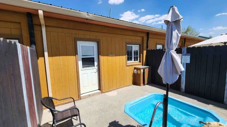 Surprise Valley Hot Springs 2 1 - soakdestinations Private courtyard with mini pool at Surprise Valley Hot Springs resort.