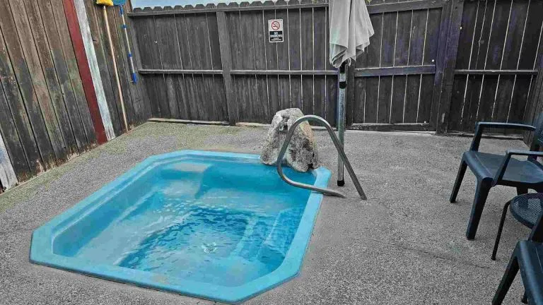 Surprise Valley Hot Springs 3 - soakdestinations Private soaking tub area at Surprise Valley Hot Springs resort.