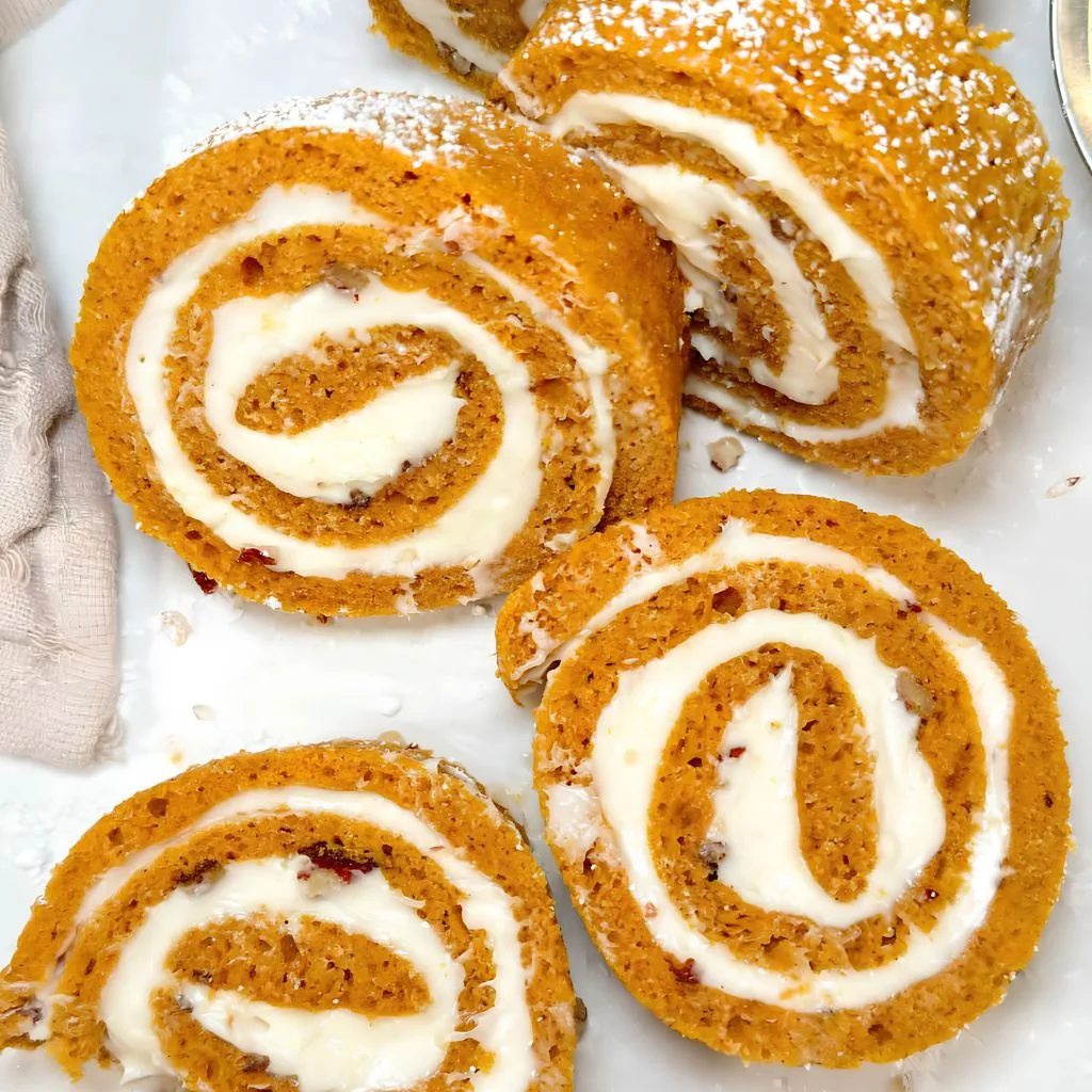 Easy Pumpkin Roll Recipe - soakdestinations Easy Pumpkin Roll Recipe